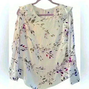White House Black Market Floral Blouse